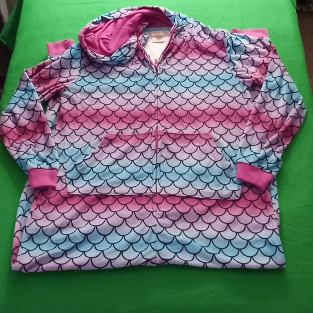 Pre-loved girls pajamas